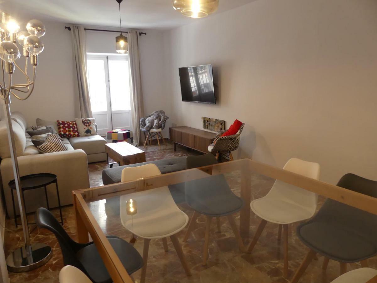 Gatu Premium Villa Aramburu, " Preferente Mayores De 25 Anos Y Familias " 圣玛丽亚港 外观 照片