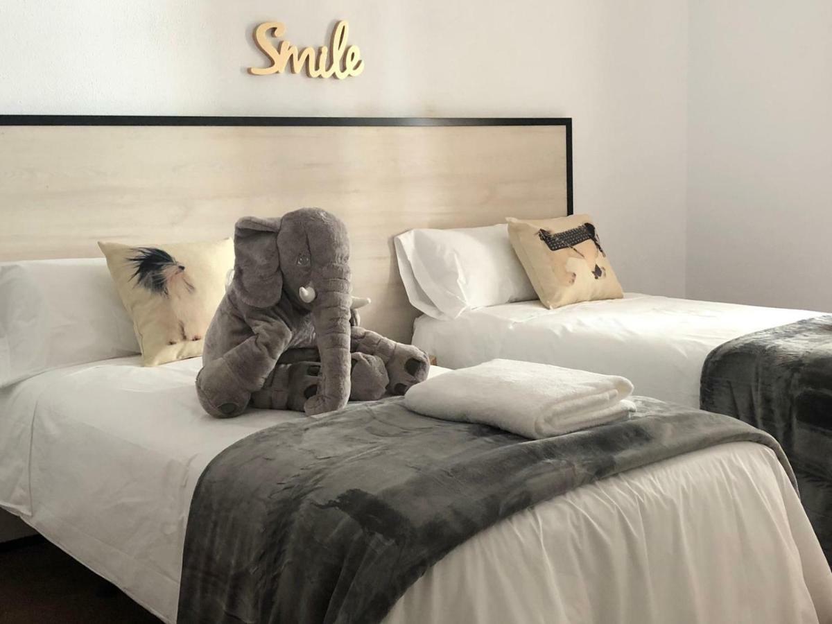 Gatu Premium Villa Aramburu, " Preferente Mayores De 25 Anos Y Familias " 圣玛丽亚港 外观 照片