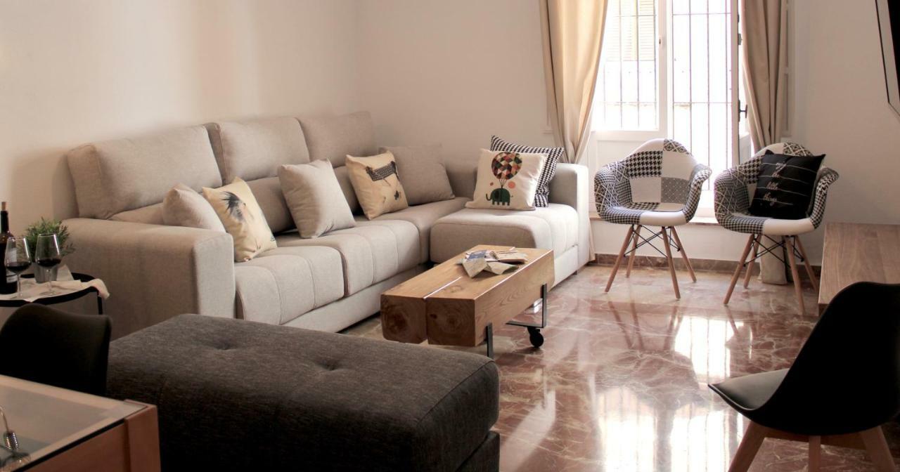 Gatu Premium Villa Aramburu, " Preferente Mayores De 25 Anos Y Familias " 圣玛丽亚港 外观 照片